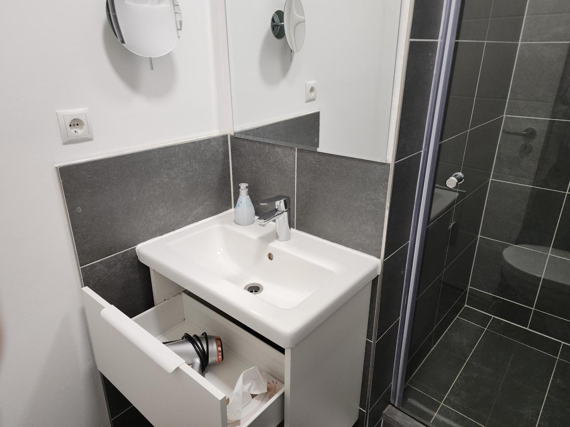 Davin City Aparments - Self-Check-In Hamburg-Harburg Buitenkant foto